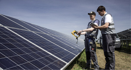 <p>
Dass Solargeneratoren wartungsfrei seien, hat sich als Irrtum erwiesen. Regelmäßige Kontrollen sind unverzichtbar, um die Investitionen zu sichern.
</p>

<p>
</p> - © Foto: Suncycle

