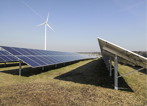 <p>
</p>

<p>
Mit Hybridsystemen aus Photovoltaik und Windkraft könnte die Nachfrage nach Megawattanlagen wieder steigen.
</p> - © Foto: Mounting Systems

