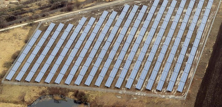 Geht es nach dem BDEW, sollen auch wieder größere Solarparks gebaut werden. - © LG Electronics
