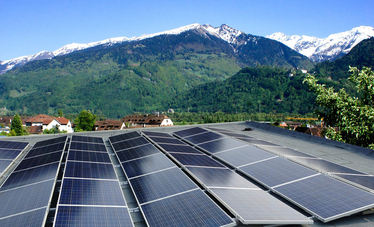 Große Photovoltaikanlagen bekommen im nächsten Jahr weniger Einspeisevergütung. - © Tritec
