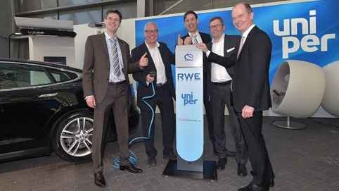 Hoffentlich bringt die Allianz auch mehr Strom auf die Straße. - © RWE Effizienz
