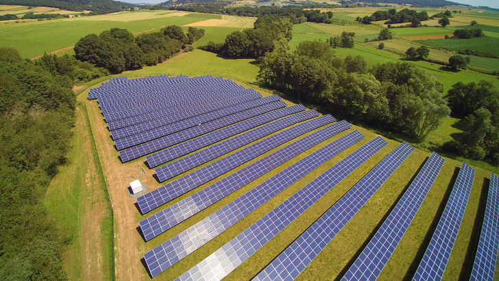 Die Projektierer erhalten immer mehr Anfragen, Solarparks mit einer Leistung von 750 Kilowatt zu errichten. - © IBC Solar

