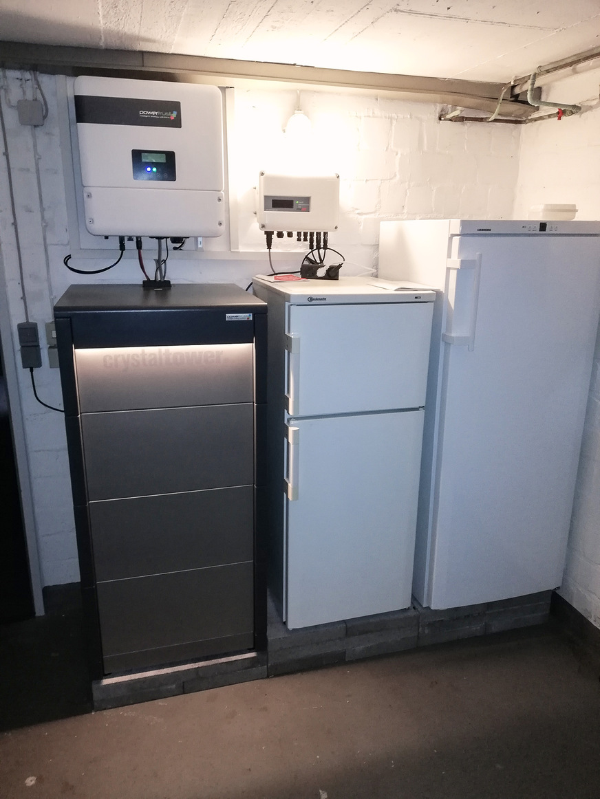 Das Speichersystem im Technikraum der Familie.