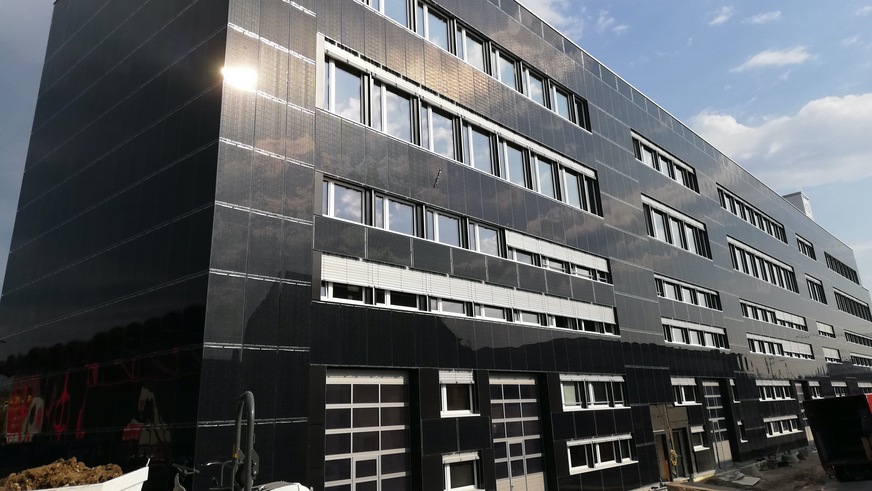 Außenansicht der Solarfassade in der K3 Handwerkcity.