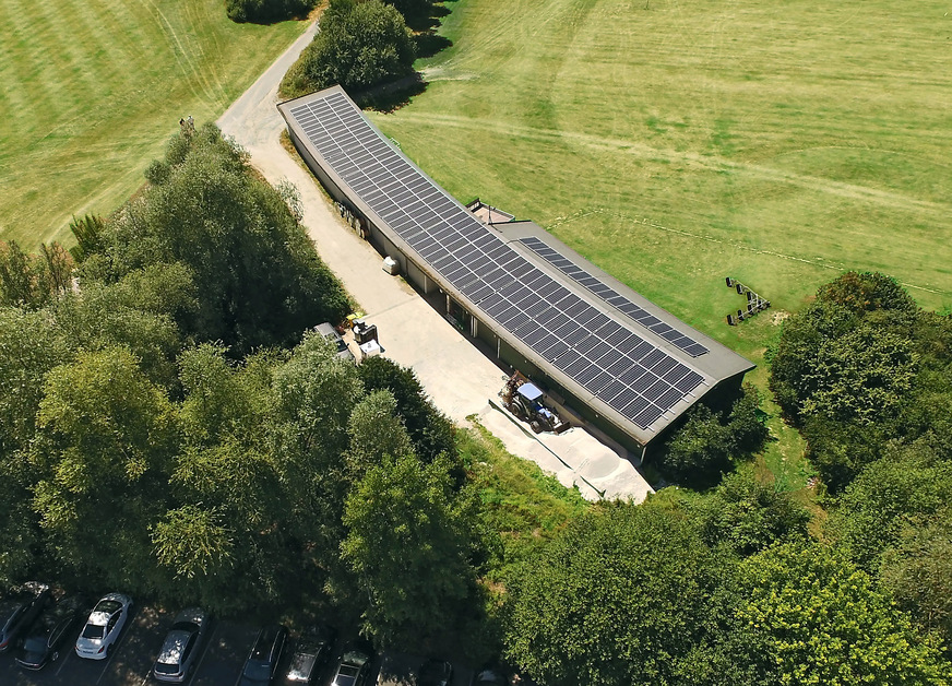 Die neue Solaranlage auf dem Dach des Golfclubs.
