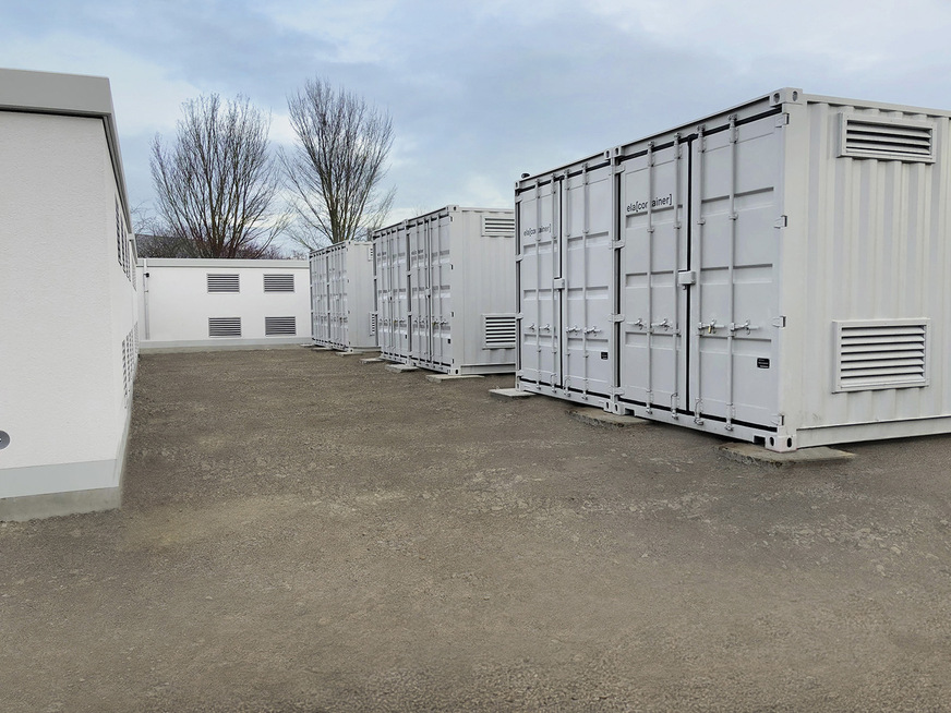 Gotha: Das Speichersystem wurde in anschlussfertigen Containern geliefert.