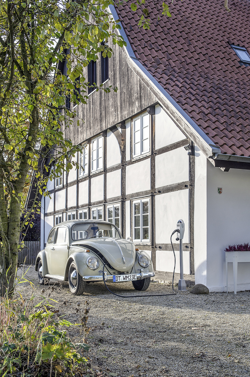 Die AC-Ladesäule ist in Leistungsstufen mit 3,7, elf und 22 Kilowatt erhältlich.