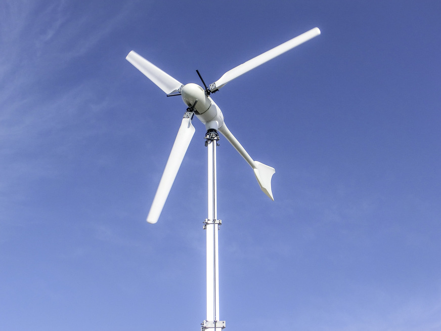 Horizontale Windanlagen sind Stand der Technik, so wie man sie auch von Großwindanlagen kennt.