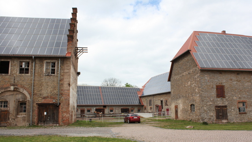 Im Sonnenschloss Walbeck entsteht ein Zentrum für Erneuerbare Energien - ein Vorbild für die Region.