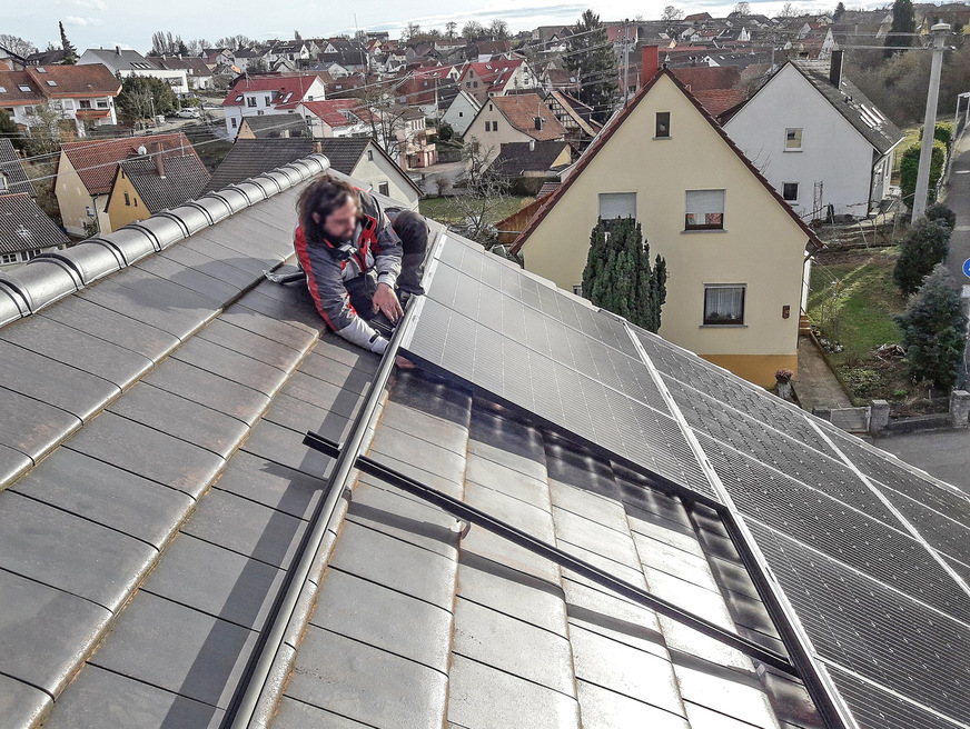 Handwerker müssen immer mehr Anlagen mit den gleichen zeitlichen Ressourcen errichten.