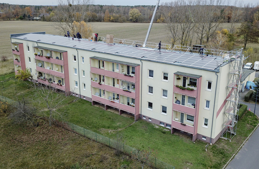 Blick auf die Installation der Solaranlage.