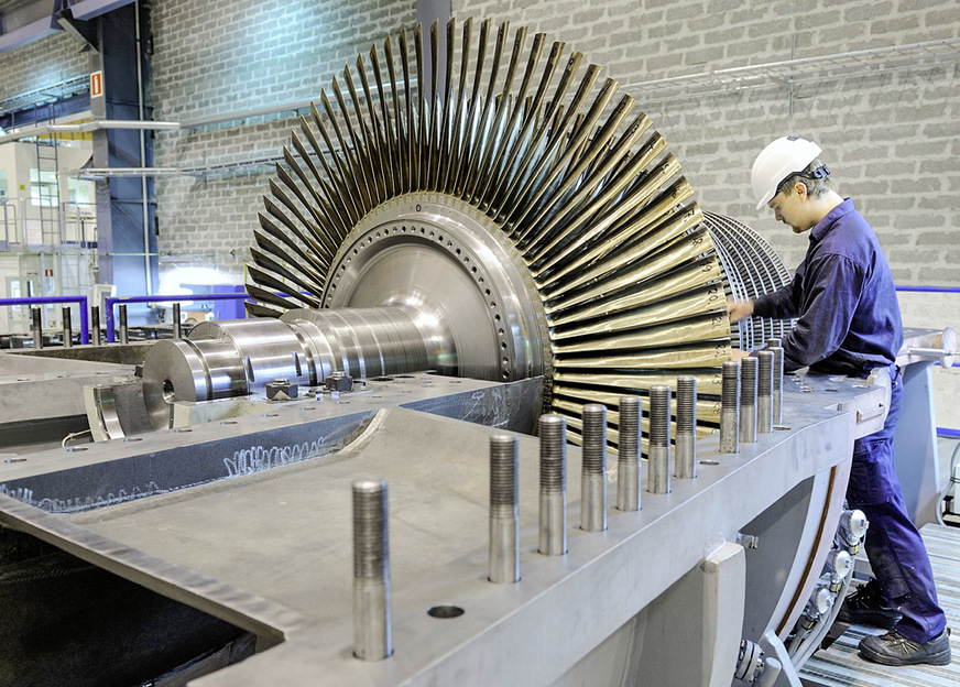 Bei Siemens im Werk werden die Receiver für den Versand vorbereitet.