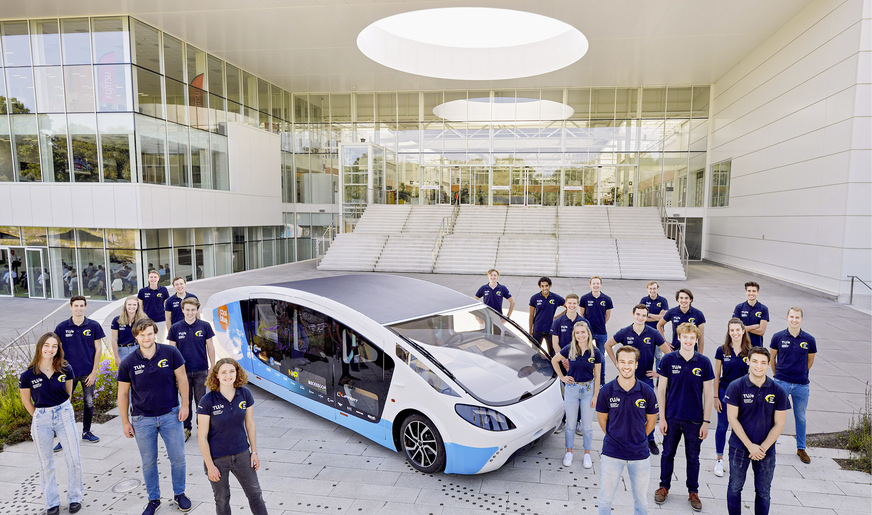 Hinter dem solar betriebenen Haus auf Rädern Stella Vita steckt das Solar Team der TU Eindhoven.