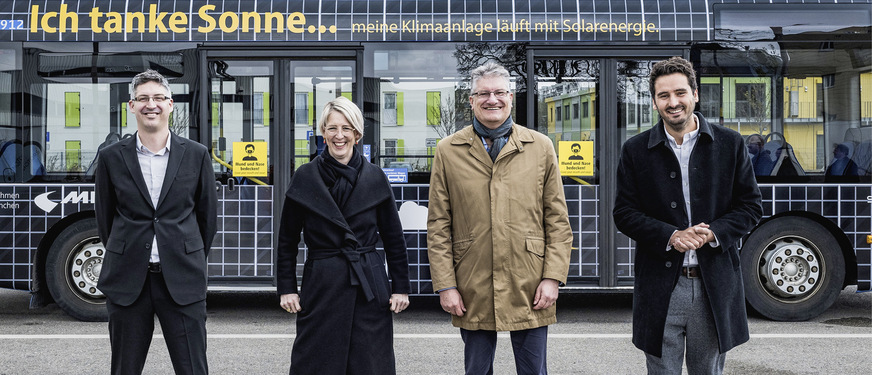 Vorstellung des Solarbuszugs mit der zweiten Münchener Bürgermeisterin Katrin Habenschaden.
