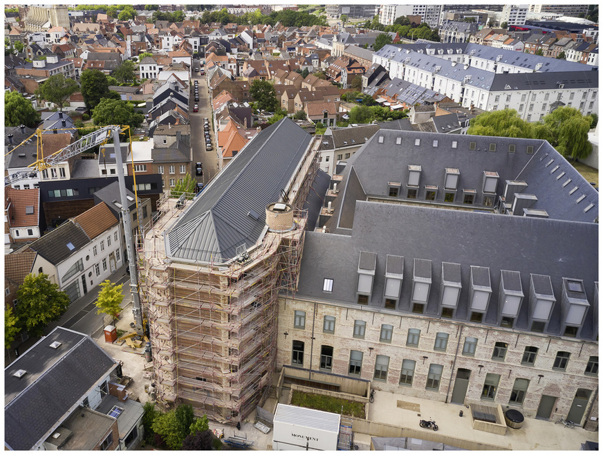 Das Kloster in Mechelen während der Bauphase.
