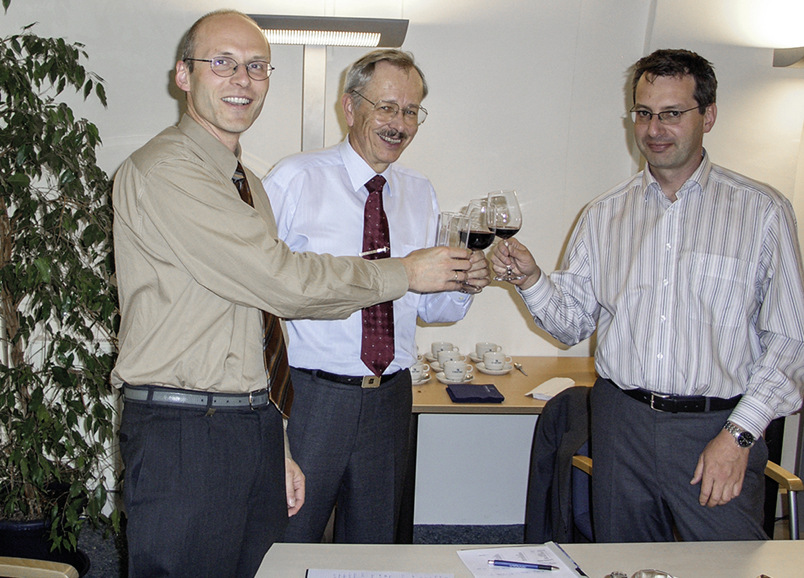 2005 wird aus der Arbeitsgemeinschaft der Verband PV Austria. In der Mitte der erste Vorsitzende Bernd Rumplmayr.