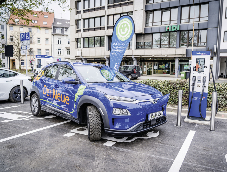 Der Ladepark in Freiburg ist nur 200 Meter vom Zentrum entfernt. Ein Ladestopp lohnt sich, wenn der Autobesitzer ohnehin dort etwas zu erledigen hat.