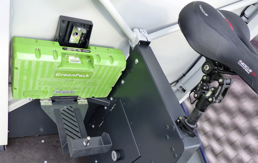 Das Batterieakku verfügt über 1,4 Kilowattstunden, genug für 30 Kilometer.