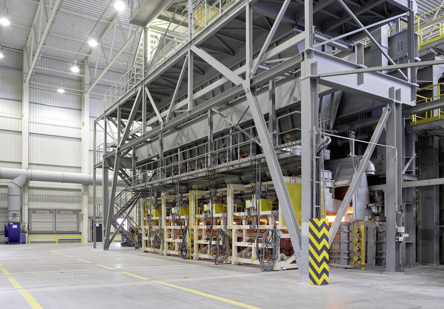 Gasbefeuerte Schmelzwanne in einem Glaswerk.