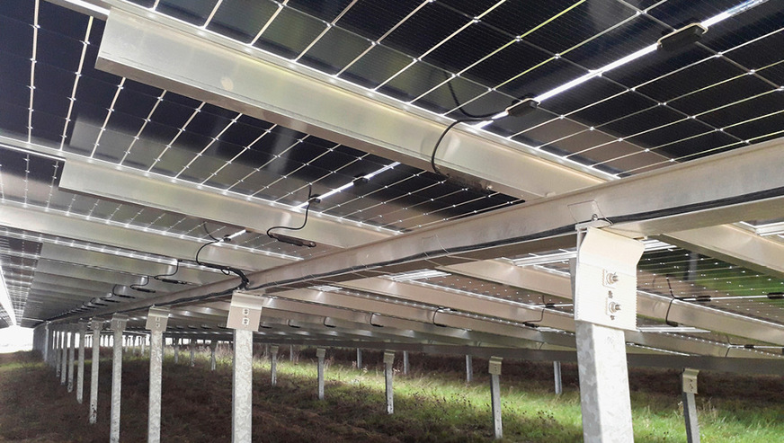 Der Anschlusspunkt von Solaranlagen verursacht nicht selten Streit, denn es können hohe Kosten entstehen.