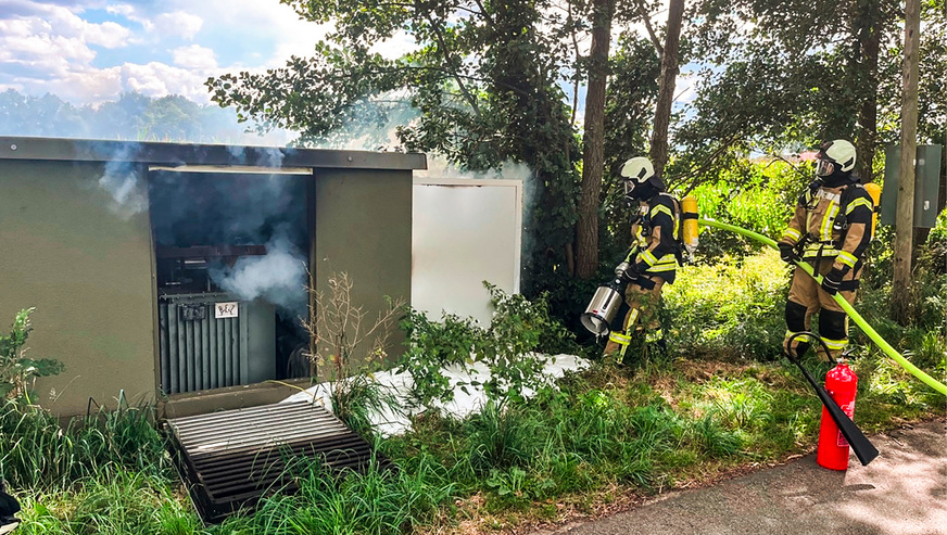 Überhitzte Trafos können in Brand geraten und erhebliche Ausfälle verursachen. Solche Schäden sind speziell abzusichern.