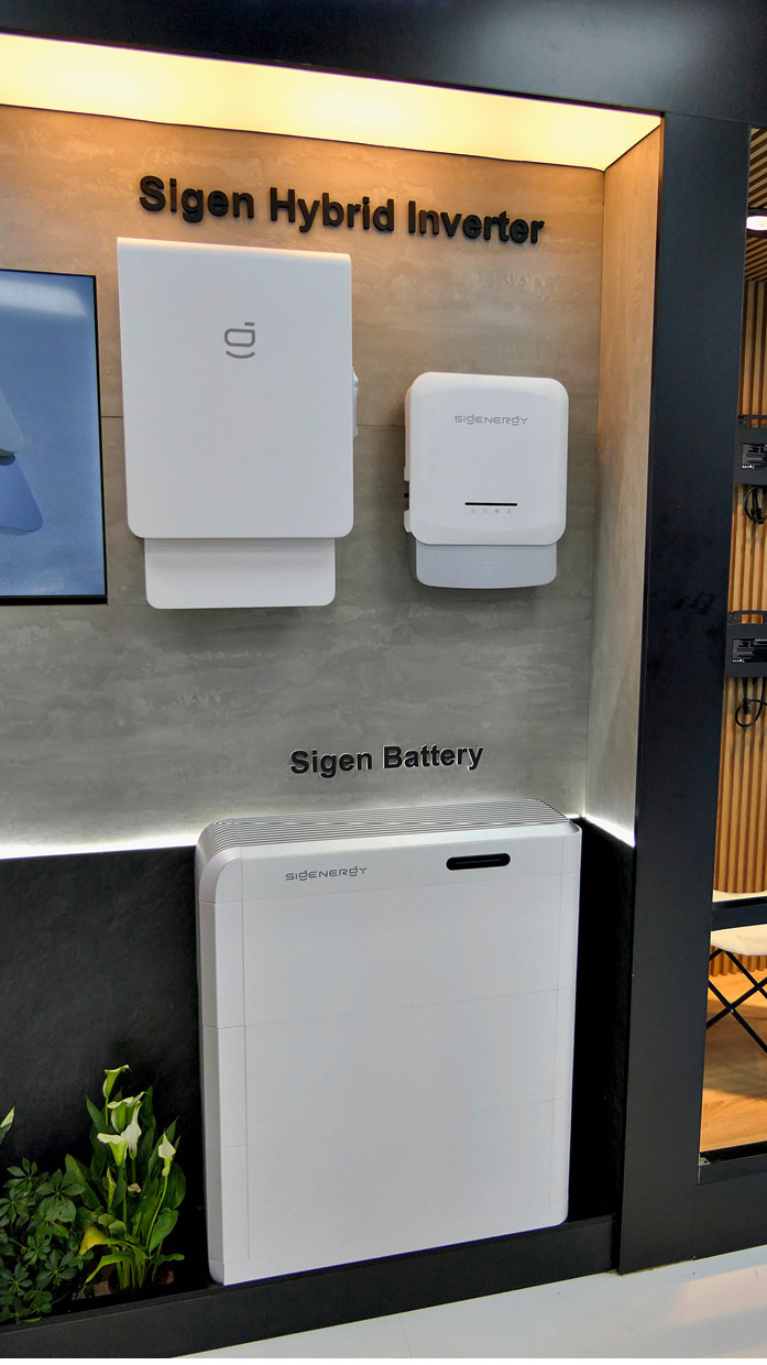 Die Aussteller zeigen vermehrt Hybridspeicher.