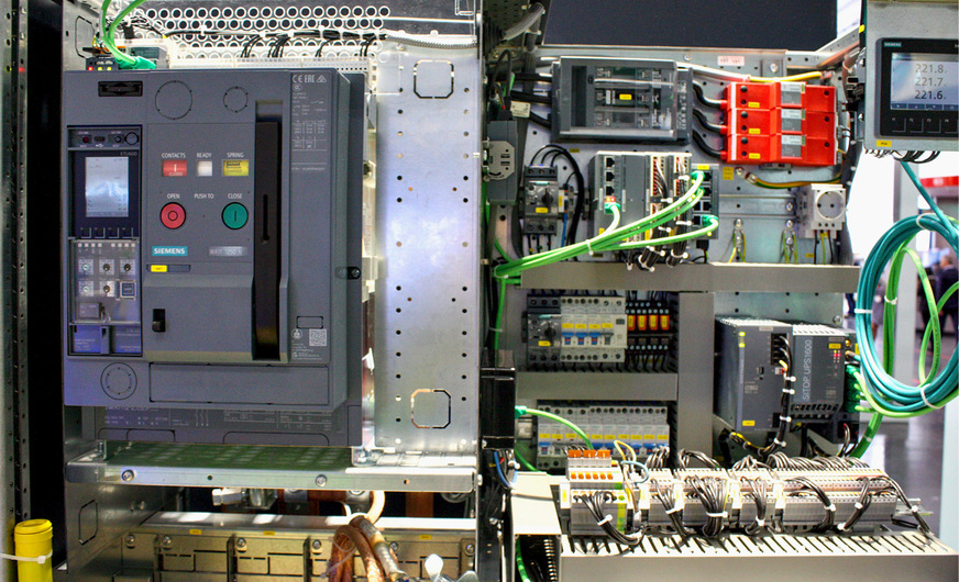 Sogar die digitale Technik von Ladesäulen bietet einen ­potenziellen Angriffspunkt.