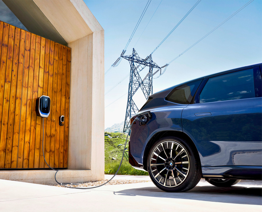 Wallboxen sind Verbraucher, aber künftig sollen sie auch Strom wieder ins Netz zurückspeisen können.