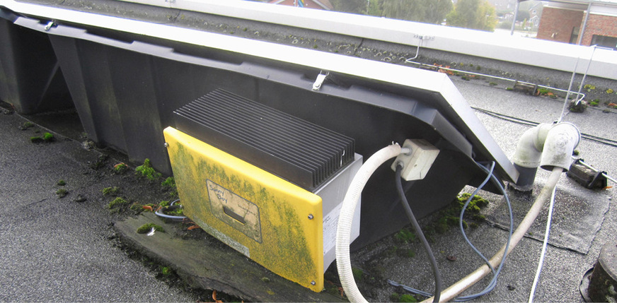 Dieser Wechselrichter wurde offensichtlich falsch installiert.