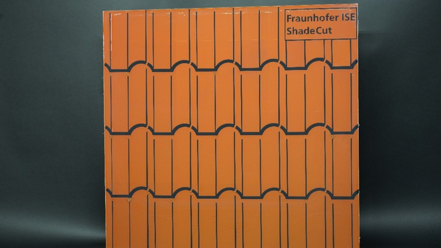 Mit den Folienschnittmustern können zum Beispiel Dachziegel imitiert werden.