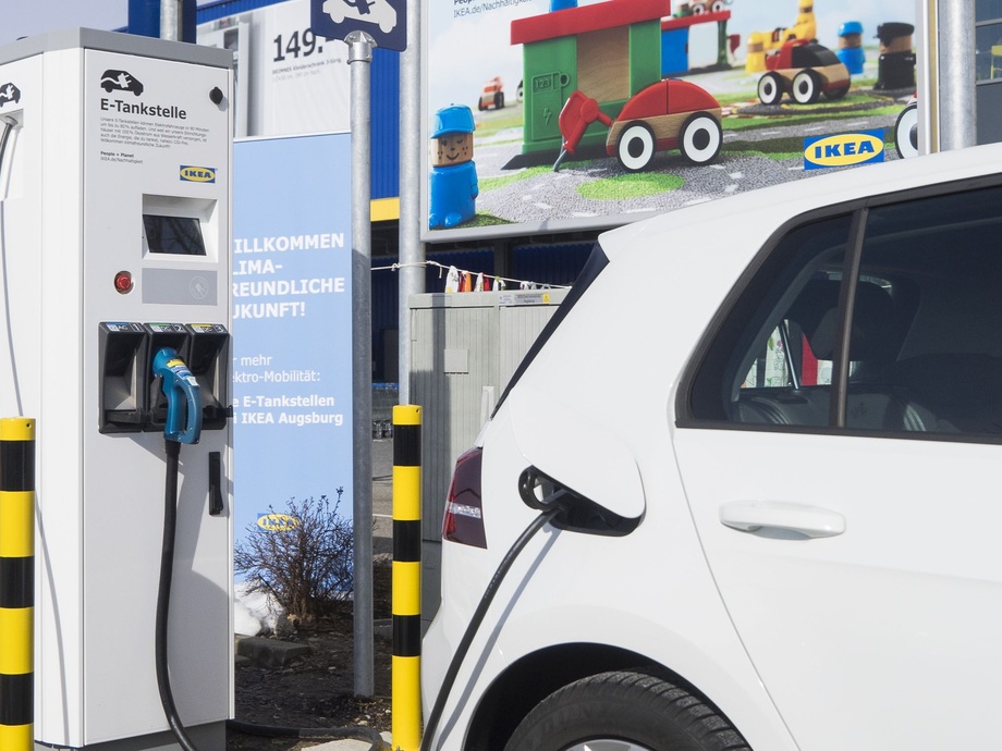 Ikea tankt auf | photovoltaik