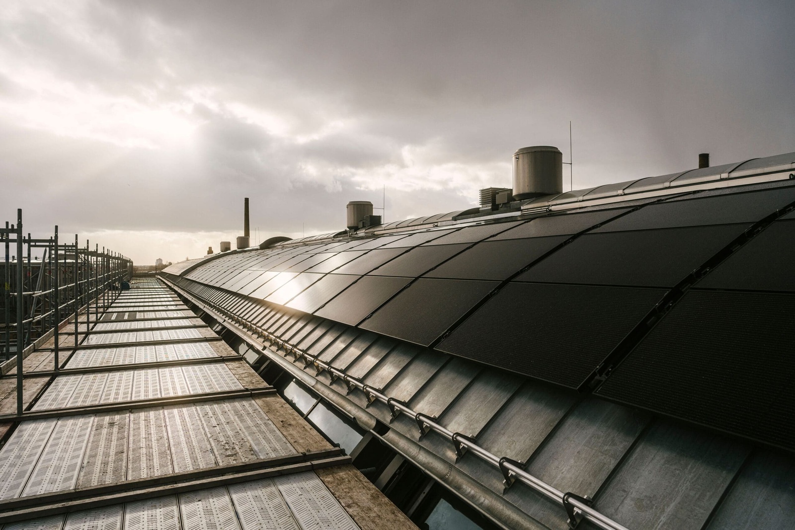 Berliner Hochschulen ernten Sonnenstrom vom Dach