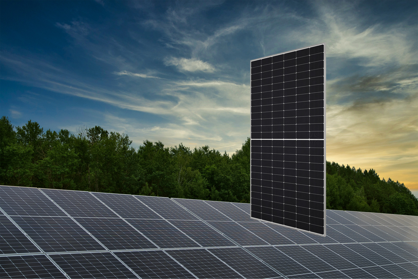 Sharp: Halbzellenmodul liefert 540 Watt