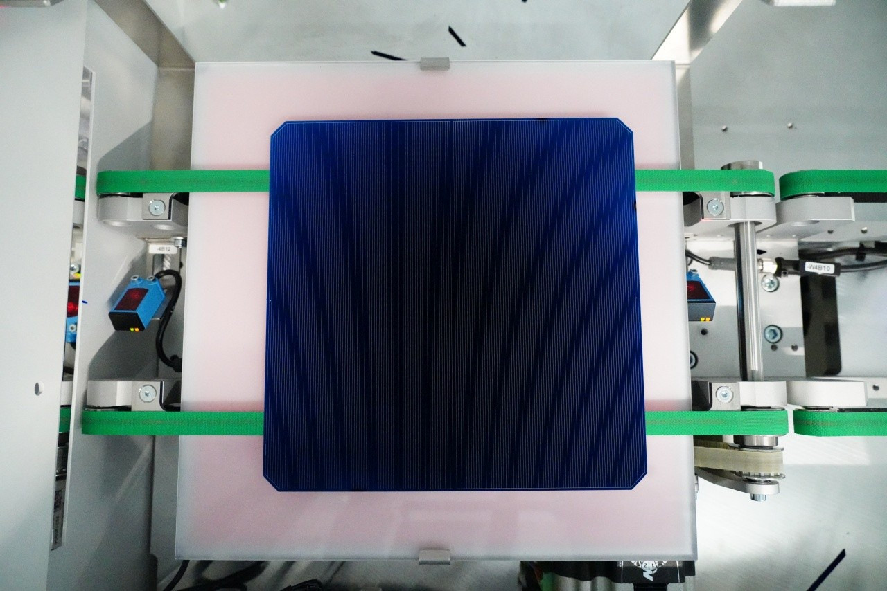 Fraunhofer ISE: Topcon-Solarzelle liefert 24 Prozent Effizienz im M10-Format