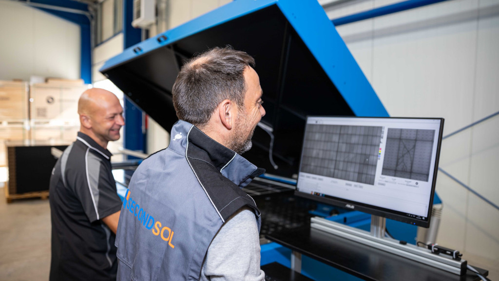Secondsol erweitert Testcenter für Photovoltaikmodule