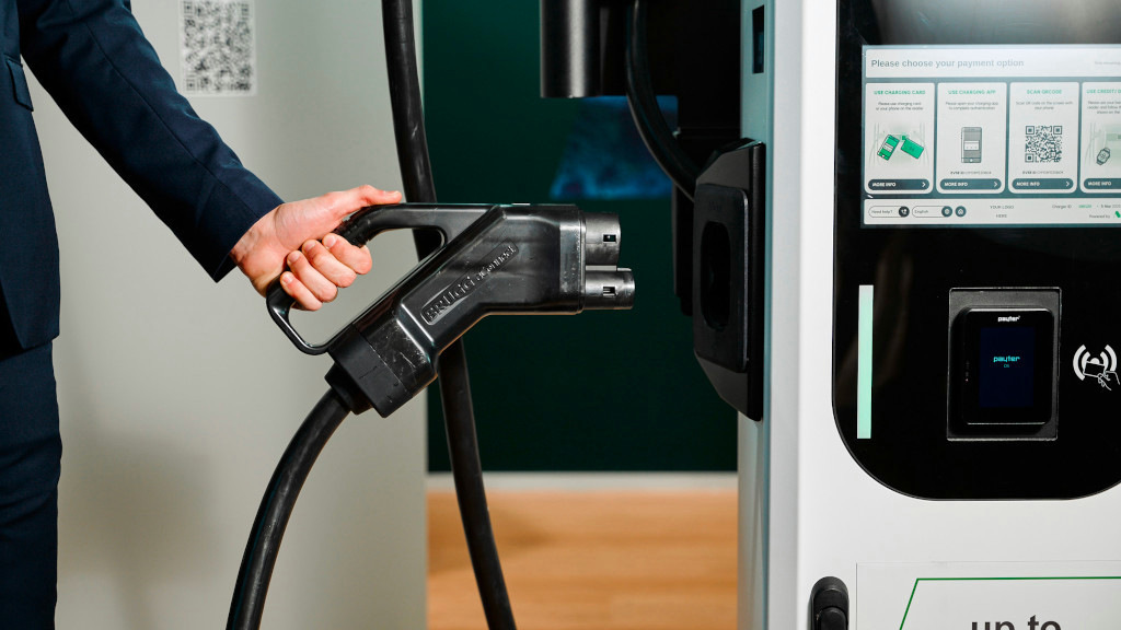 Nidec: Neuer Batteriespeicher AC-Box und PCS für 2.000 Volt DC
