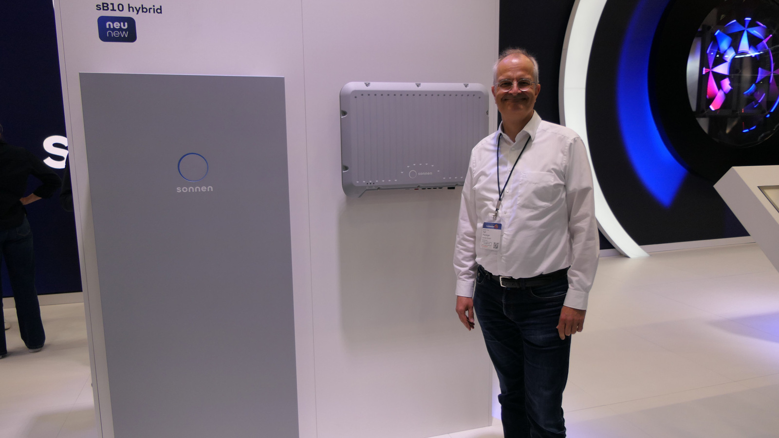 Sonnen zeigt neue Sonnenbatterie 10 hybrid