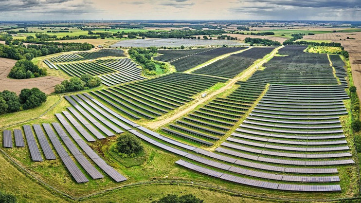 PPA: Vattenfall eröffnet Agri-PV-Park mit 76 Megawatt