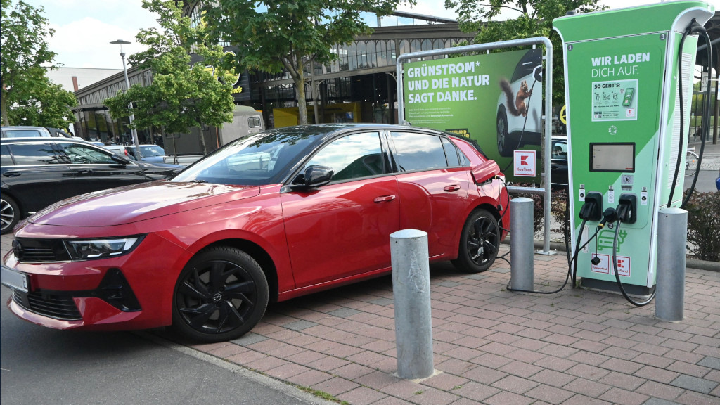 8,5 Gigawatt öffentlich zugängliche Ladeleistung sind installiert