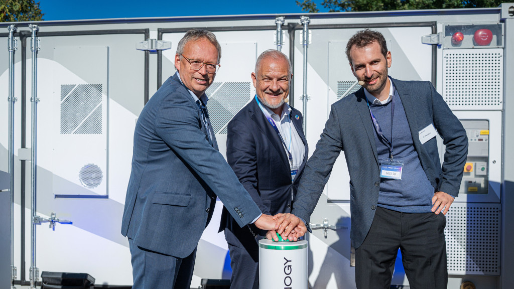 Phenogy: Natrium-Ionen-Großspeicher in Bremen startet