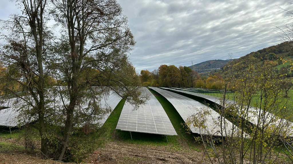 Solar Fabrik liefert Module für drei Solarparks