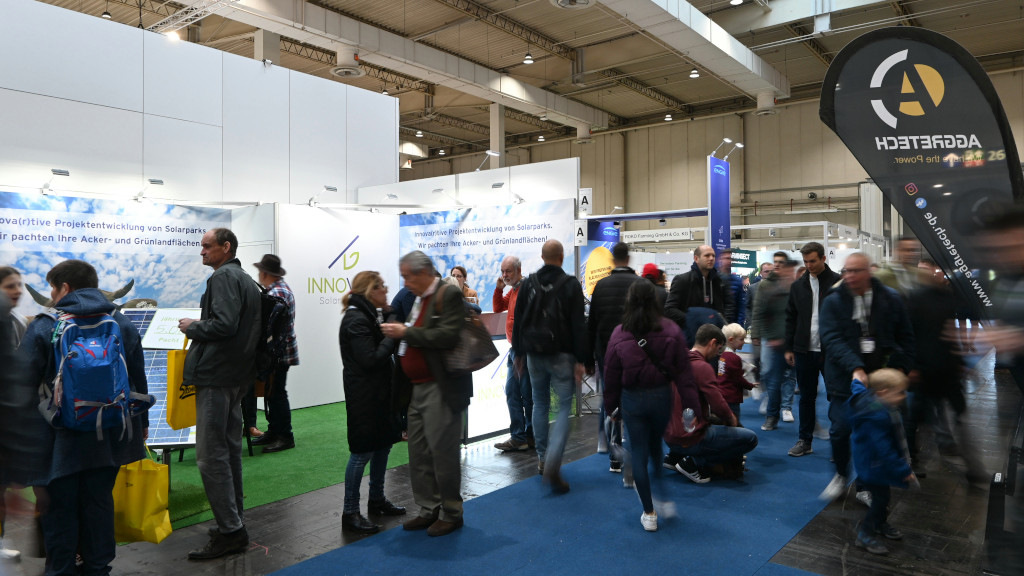 Agritechnica 2025: Großes Interesse an der Agri-PV und Verunsicherung bei Landwirten