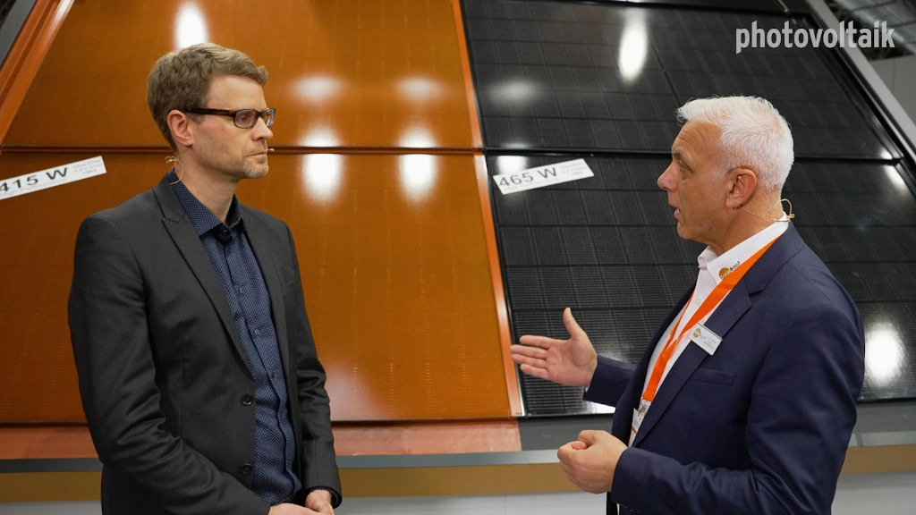 Izzet Bayik von Solar Roof: Solarmodule elegant integrieren