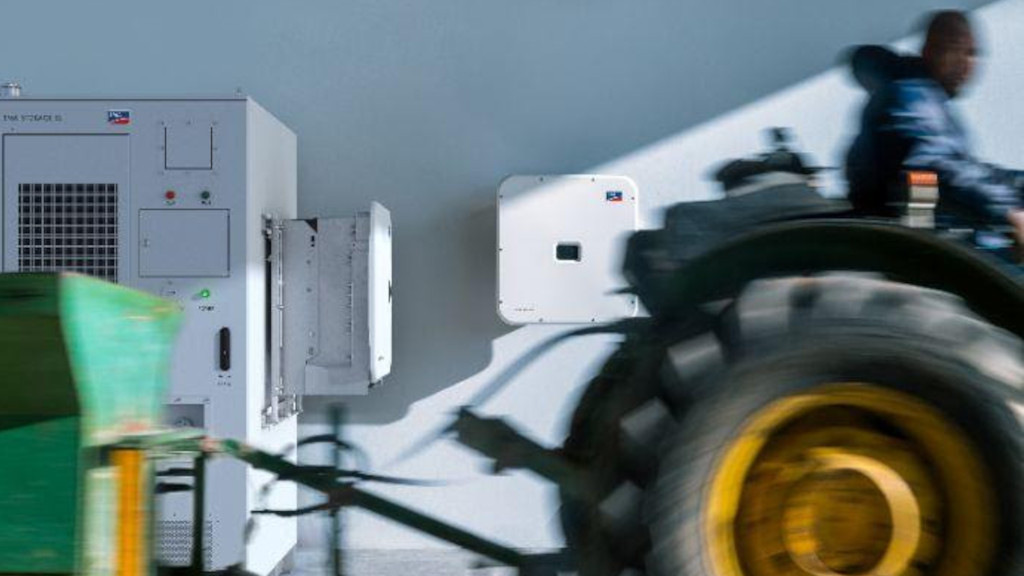 SMA bringt XL-Speicherpaket fürs Gewerbe