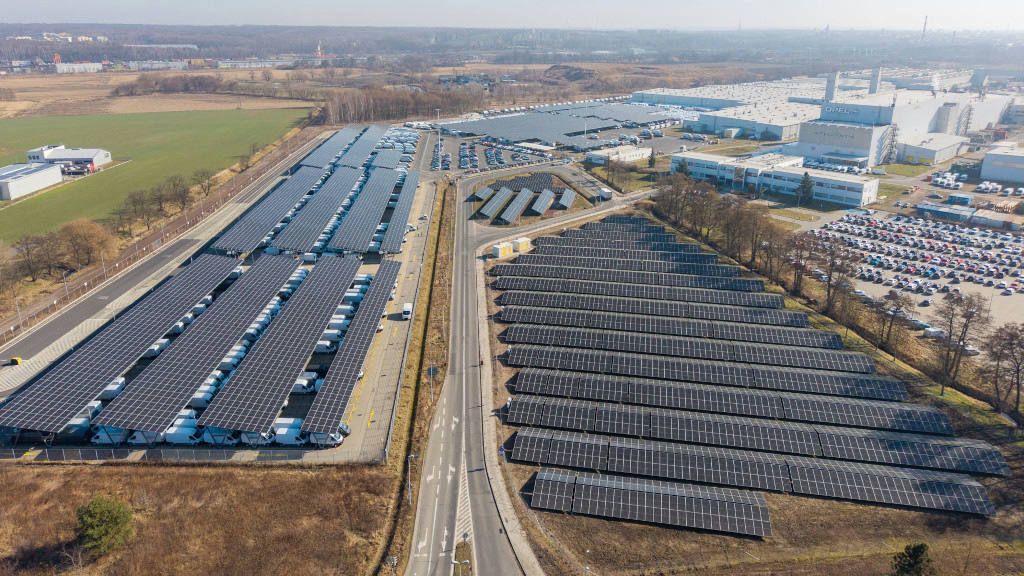 Quanta baut zwölf Megawatt für Stellantis