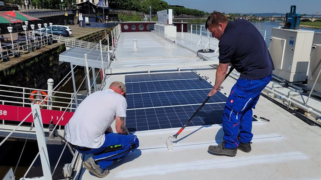 Theaterkahn Dresden startet mit Solarfläche in neue Spielzeit
