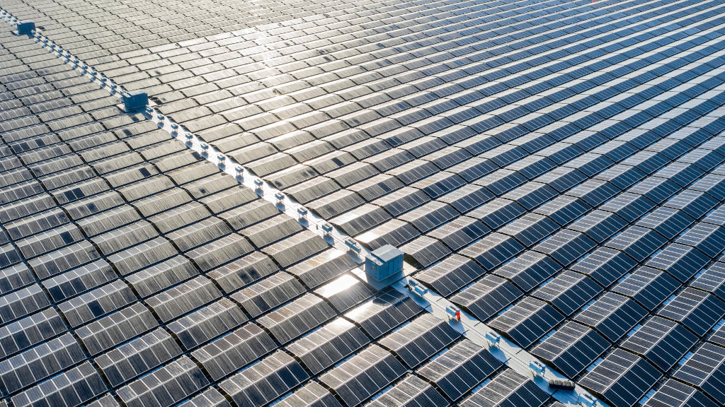 Q Energy baut schwimmendes Solarkraftwerk in Frankreich