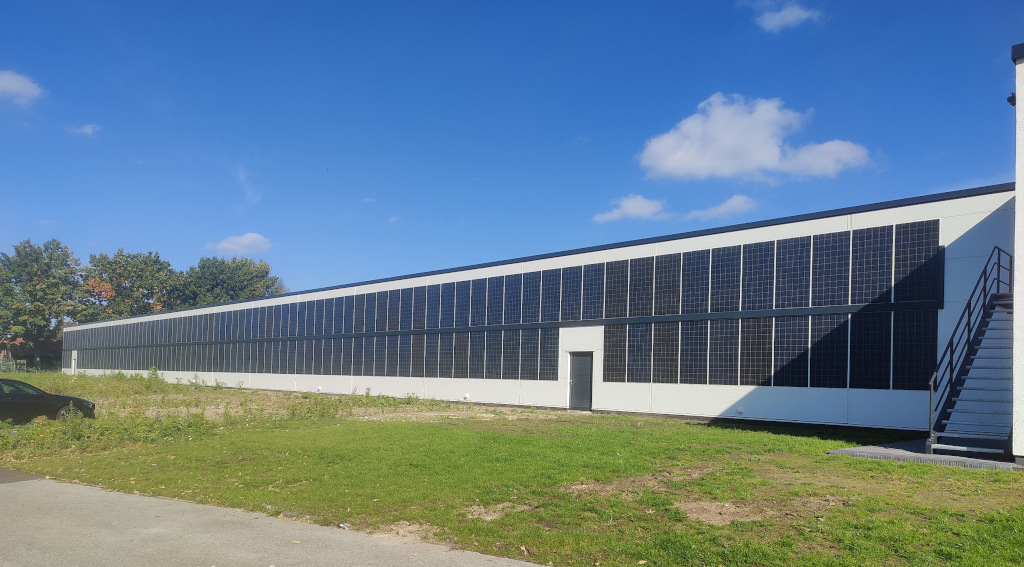 IT-Unternehmen Group 24 nutzt Solarstrom auch von der Fassade