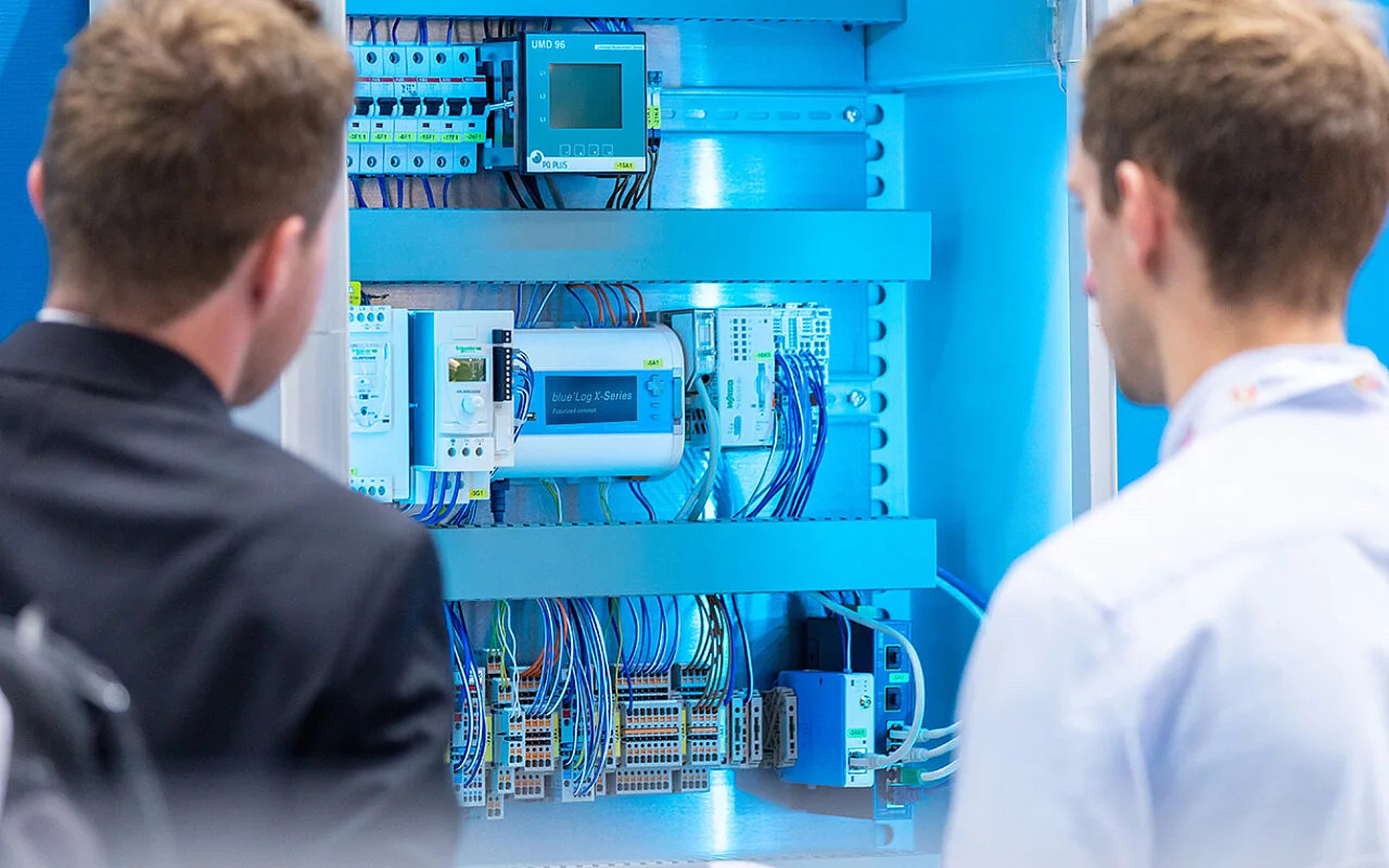 Meteocontrol: Parkregler nun für Spanien zertifiziert