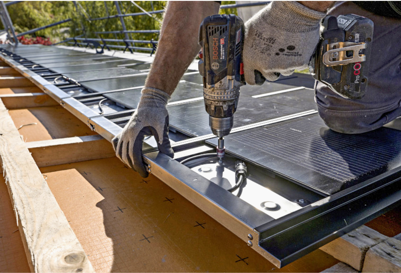 Erste Projekte mit Solarziegel